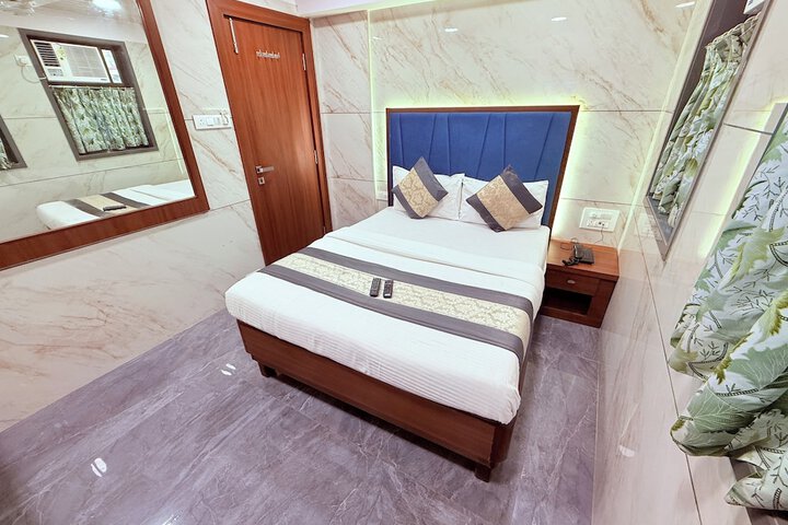 Room 13 of 45