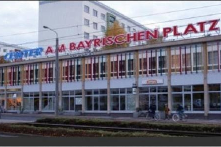 HOSTELBAR