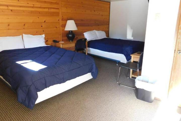 Room 11 of 25