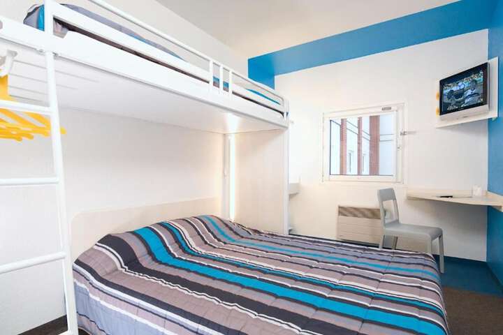 Room 2 of 12