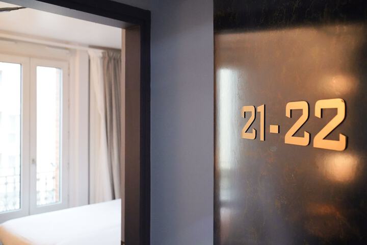Room 14 of 28