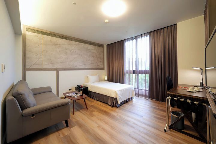 Room 50 of 155