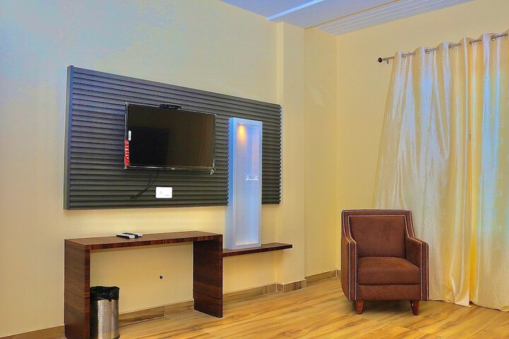 Room 14 of 22
