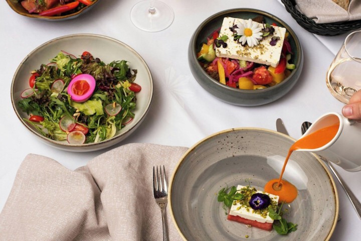Dining 52 of 71