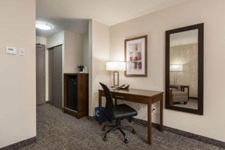 Room 25 of 60