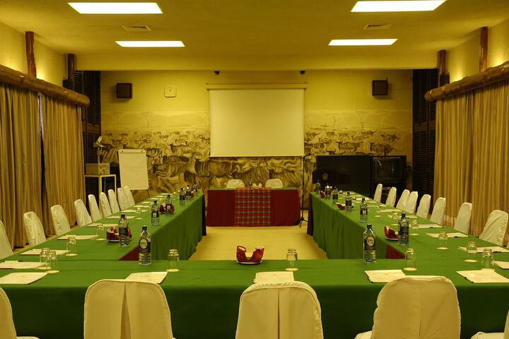 Meeting facility