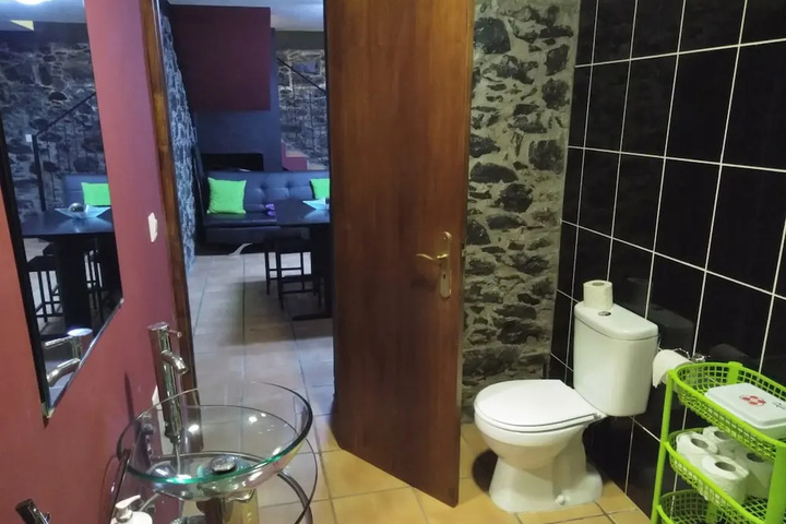 Room 7 of 21