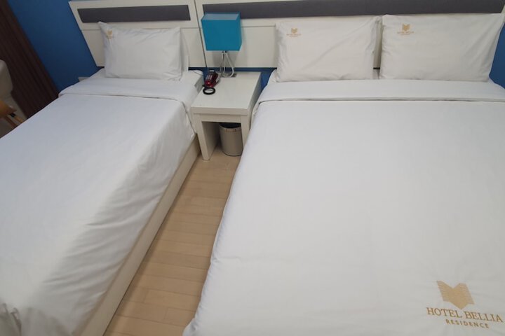 Room 4 of 35