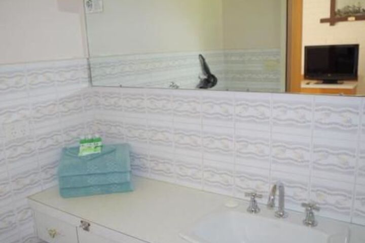 Room 9 of 20