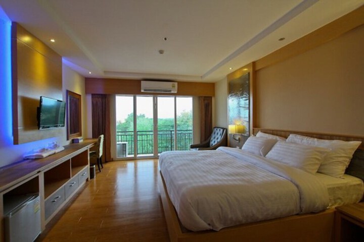 Room 5 of 39