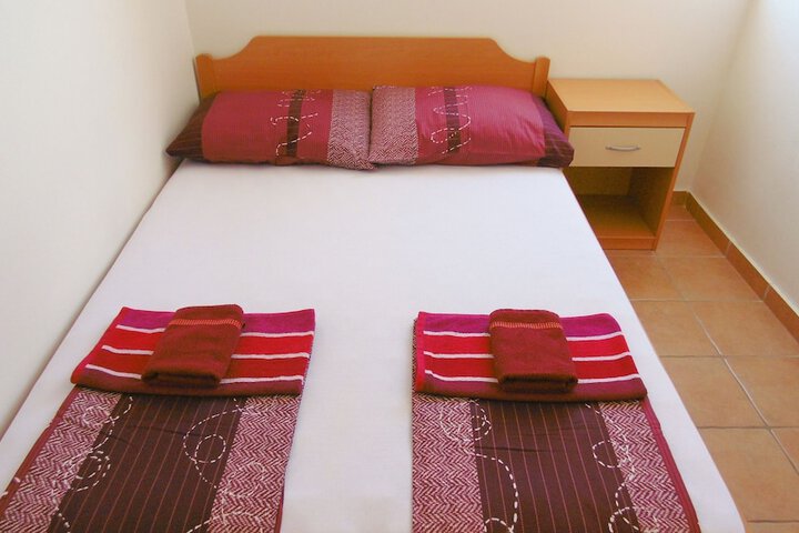 Room 3 of 59