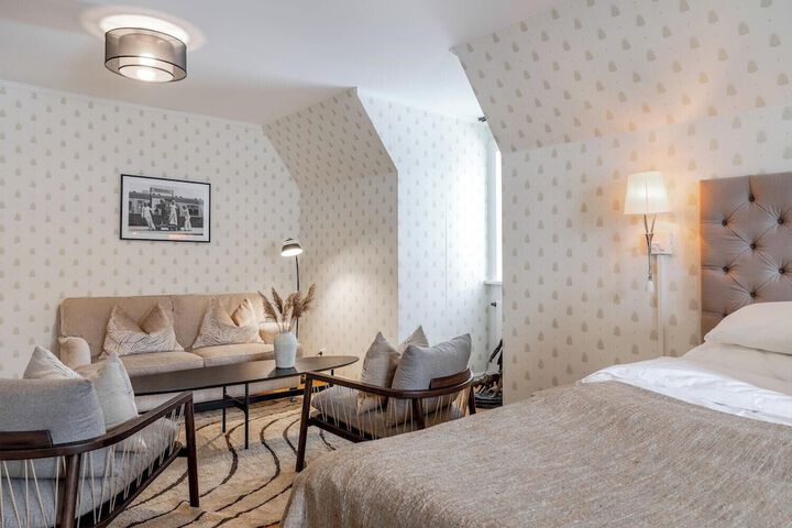 Room 47 of 124