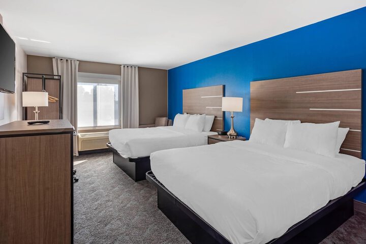 Room 18 of 31