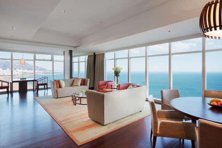Room 11 of 75
