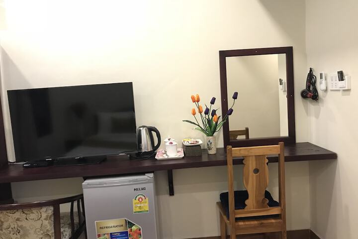 Room 8 of 30