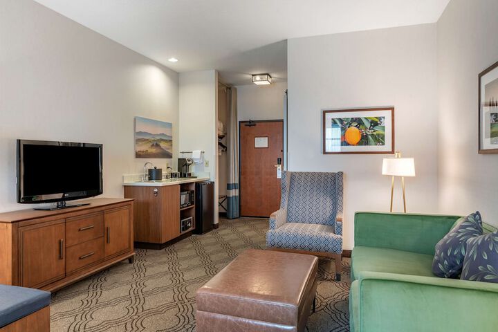 Room 25 of 53
