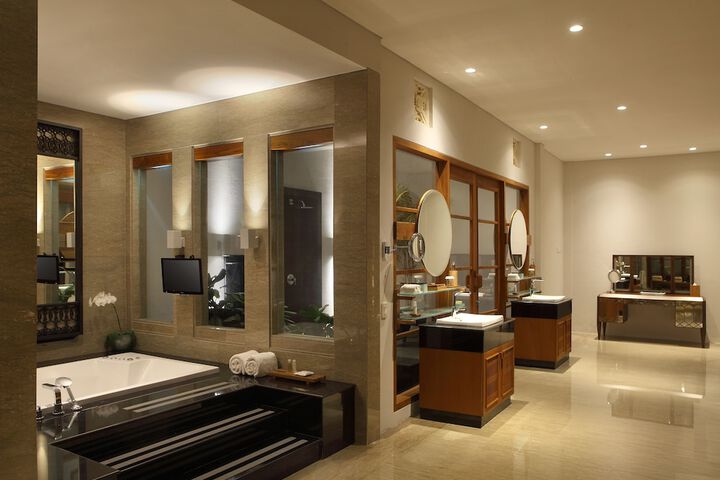 Room 35 of 96