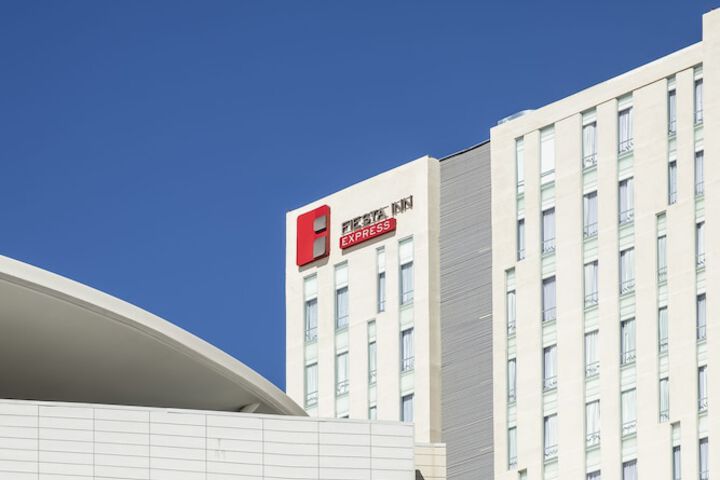 Hotel 35 of 36