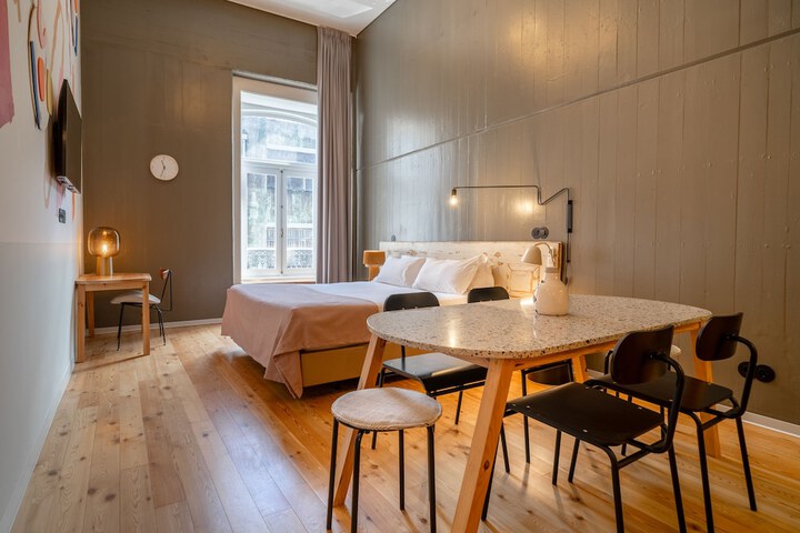 Room 10 of 74