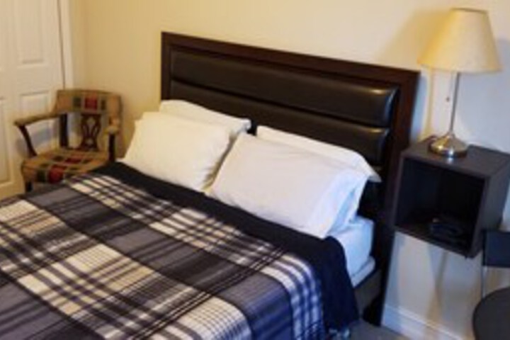 Room 19 of 28