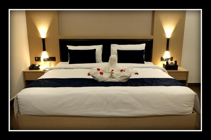 Room 3 of 10