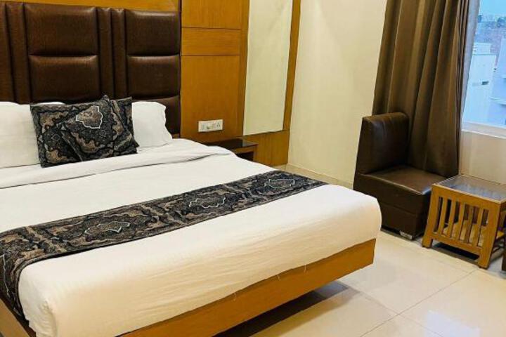 Hotel K G Grand