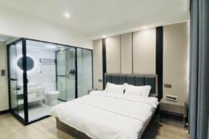 Room 3 of 5