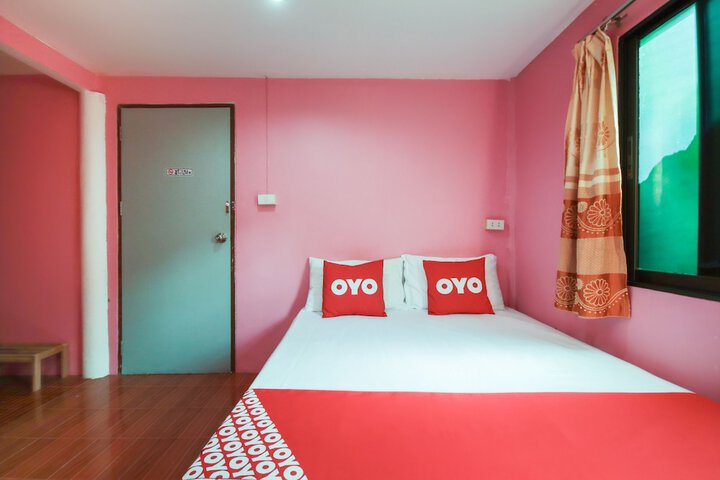 Room 12 of 27