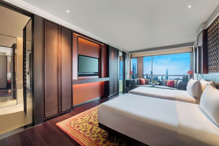 Room 11 of 110