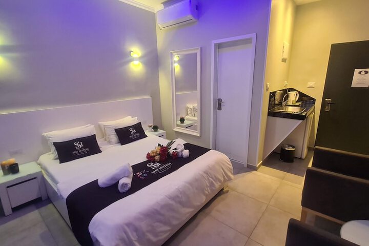 Room 30 of 68