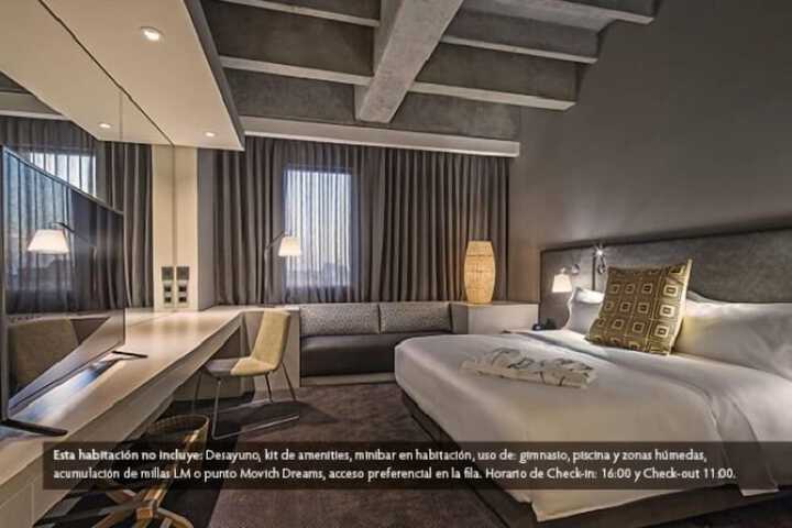 Room 15 of 42
