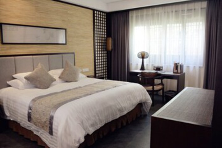 Room 52 of 63