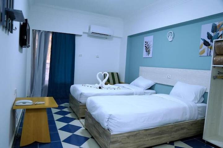 Room 8 of 29