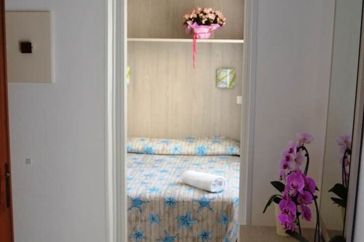 Room 30 of 43