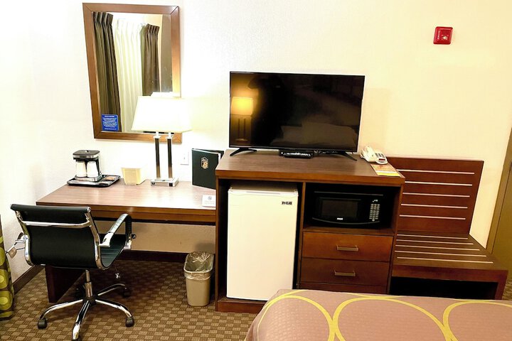 Room 22 of 63