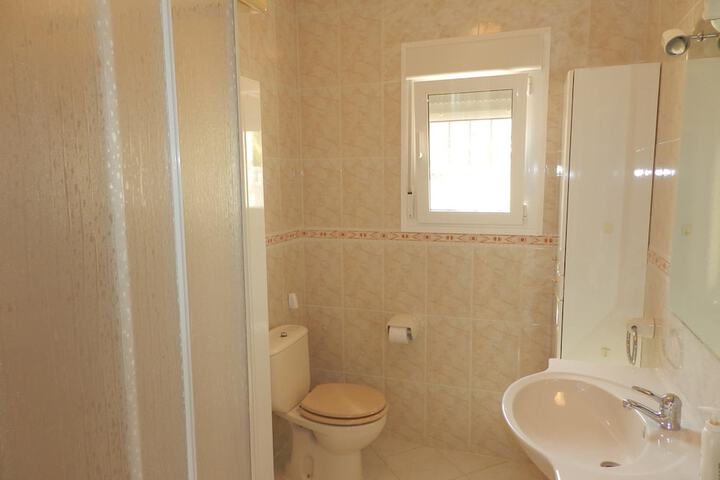 Room 20 of 28