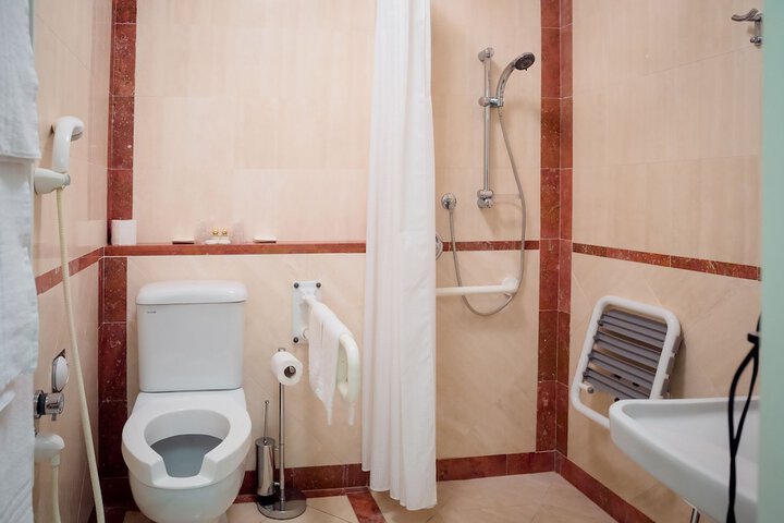 Room 15 of 23