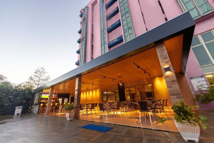 Hotel with Pool