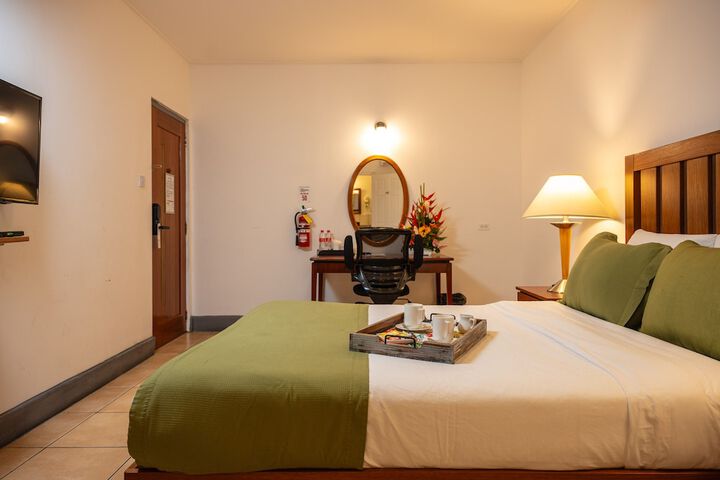 Room 25 of 81