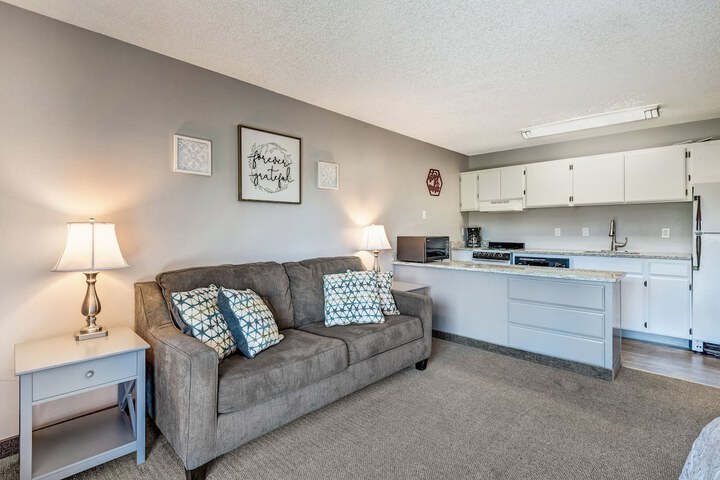 Room 207 of 398