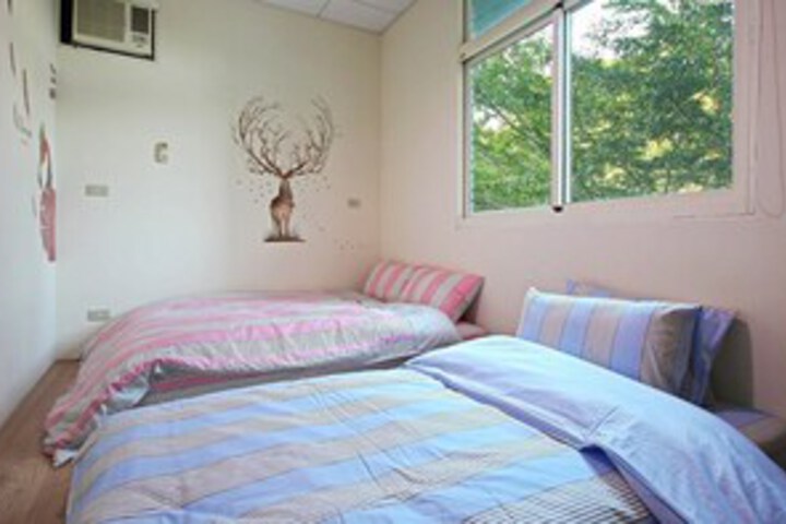 Room 12 of 13