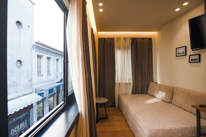 Room 75 of 151