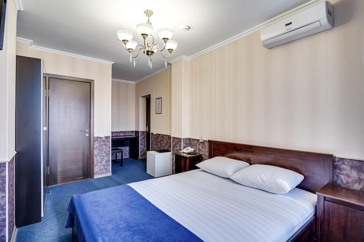 Room 18 of 35