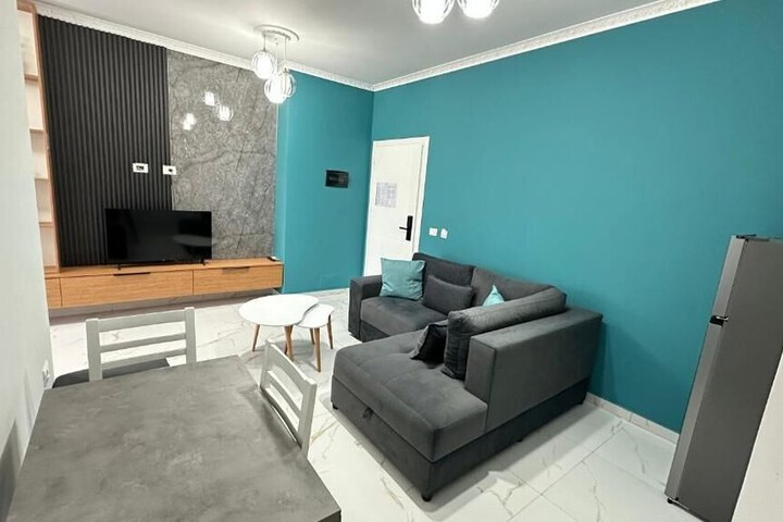 Room 8 of 65