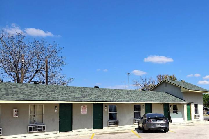 Property Grounds 21 of 25