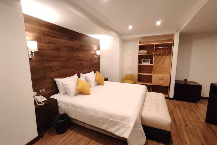 Room 5 of 39