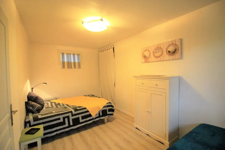 Room 2 of 13