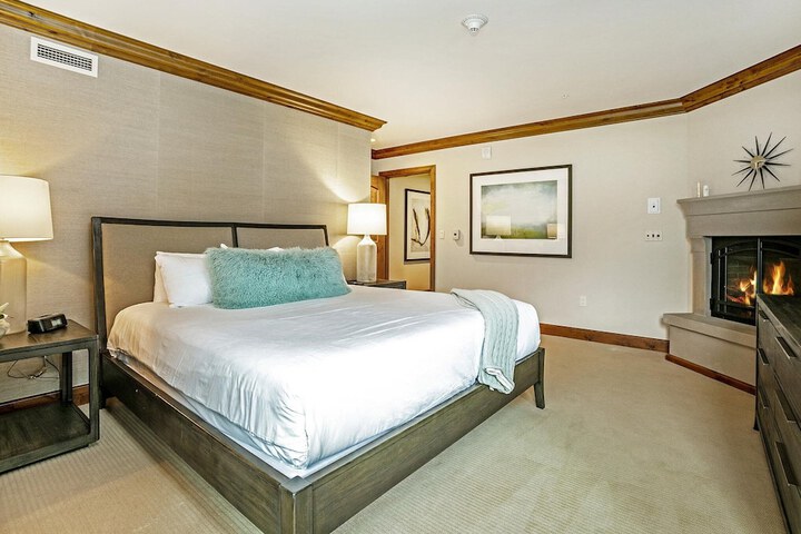 Room 78 of 569