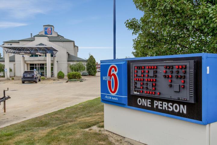 Motel 6 Medina OH Cleveland Medina | Bookonline.com