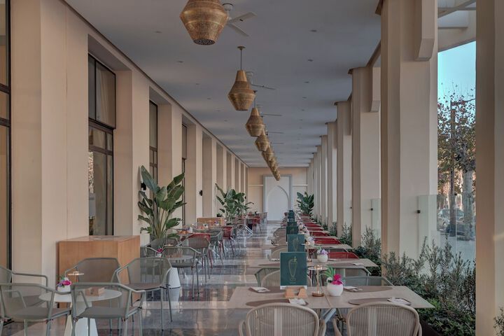 Dining 45 of 76
